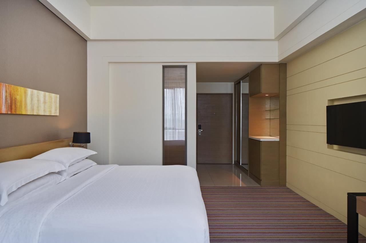 Four Points By Sheraton Puchong Exteriör bild