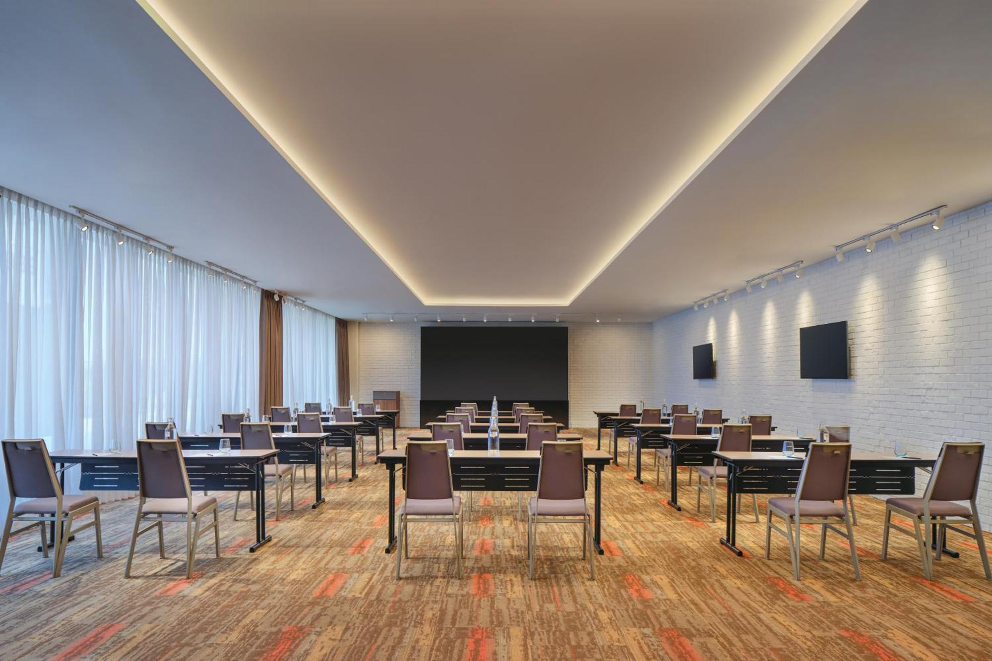 Four Points By Sheraton Puchong Exteriör bild
