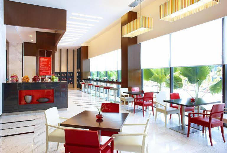 Four Points By Sheraton Puchong Exteriör bild